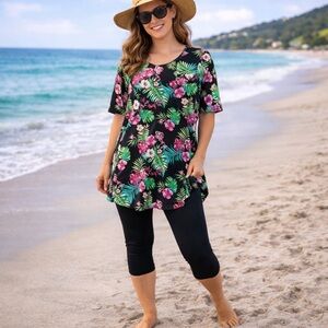 Agnes & Dora Tropical Black Top Pink Hibiscus Flowers with Pockets Small